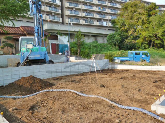 Local appearance photo. Local (11 May 2013) Shooting