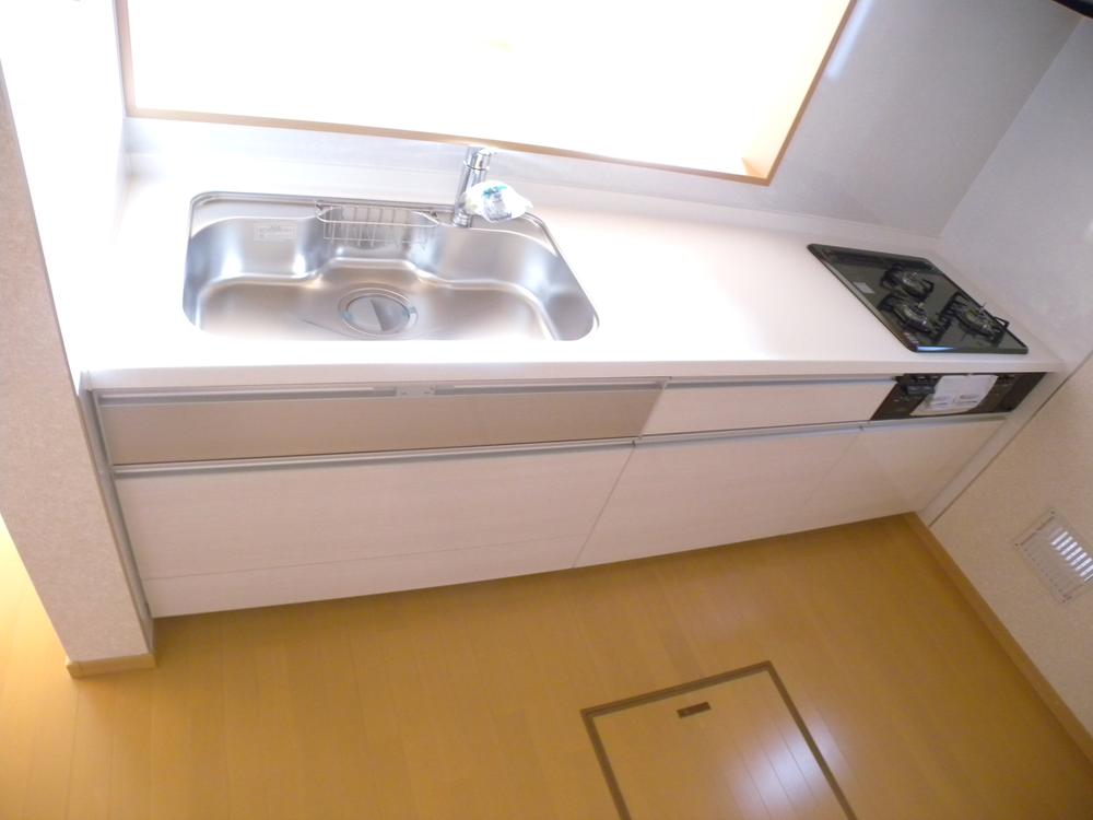 Kitchen. Local (11 May 2013) Shooting