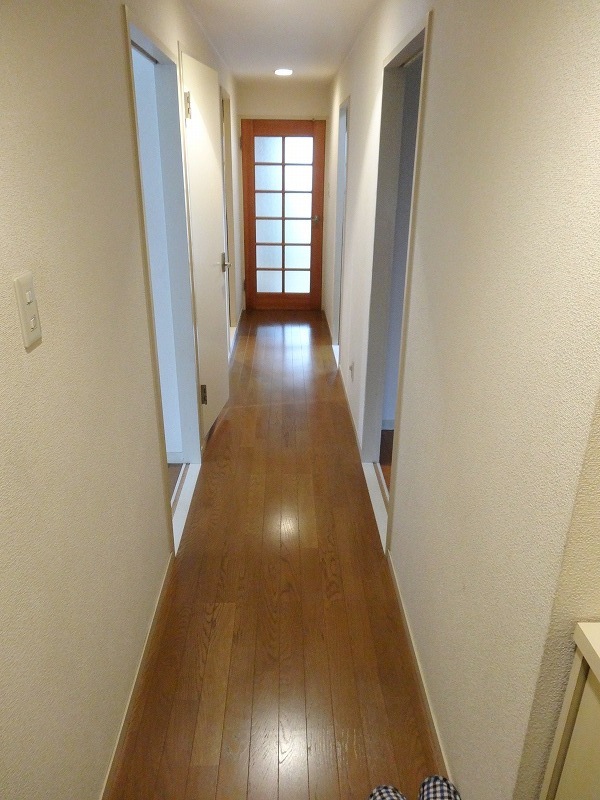 Other room space. Another Room No. reference photograph