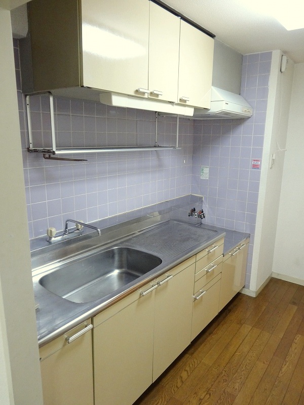 Kitchen. Another Room No. reference photograph