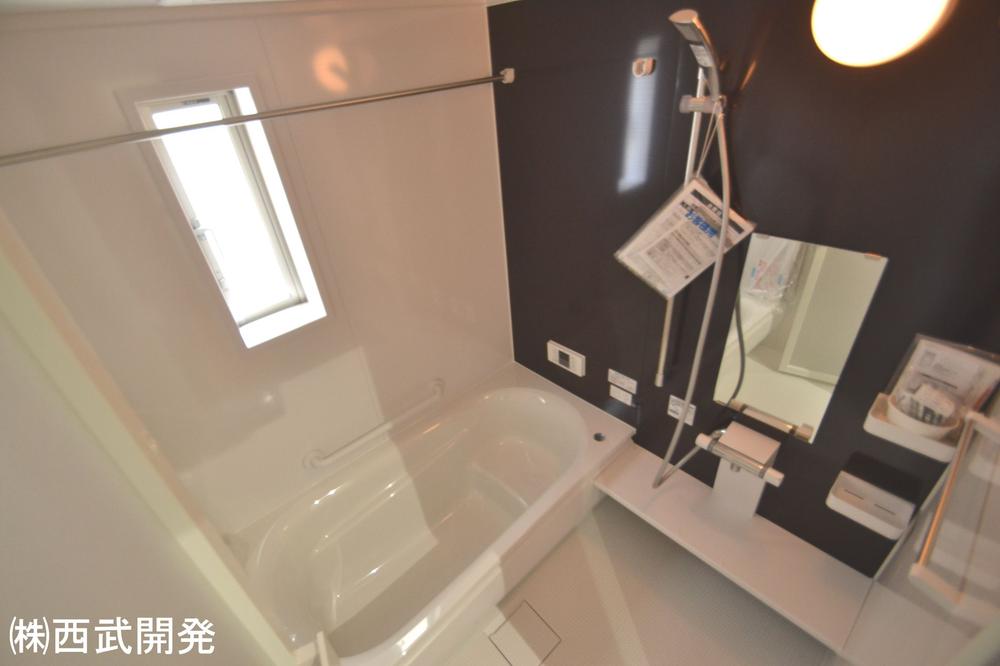 Bathroom. Indoor (12 May 2013) Shooting 8 Building