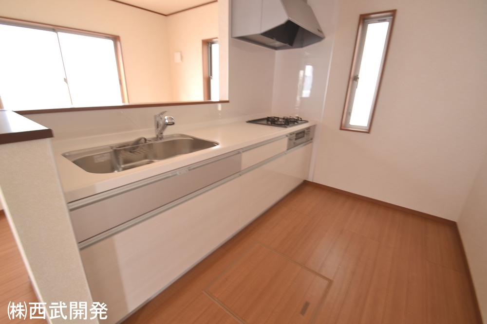 Kitchen. Indoor (12 May 2013) Shooting 15 Building