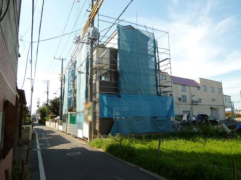 Local photos, including front road. Appearance photos, including the front road