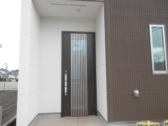 Local appearance photo. Local (10 May 2013) Shooting