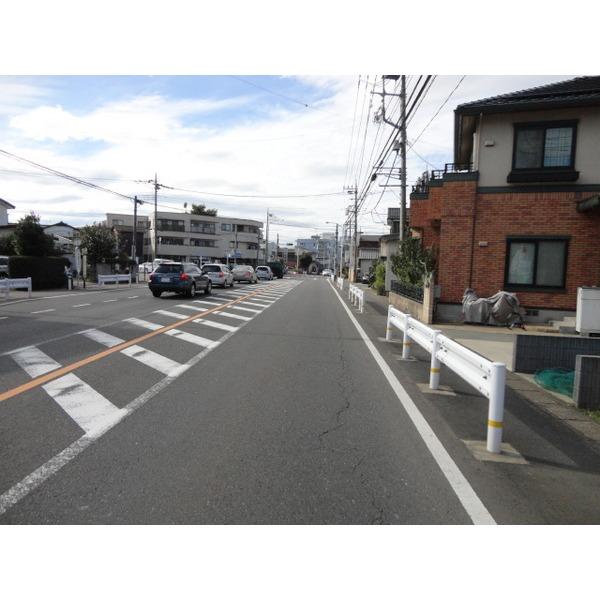 Other local. Frontal road