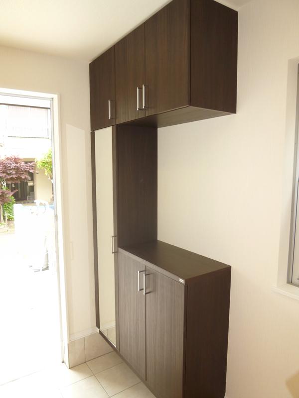 Entrance. A Building Entrance