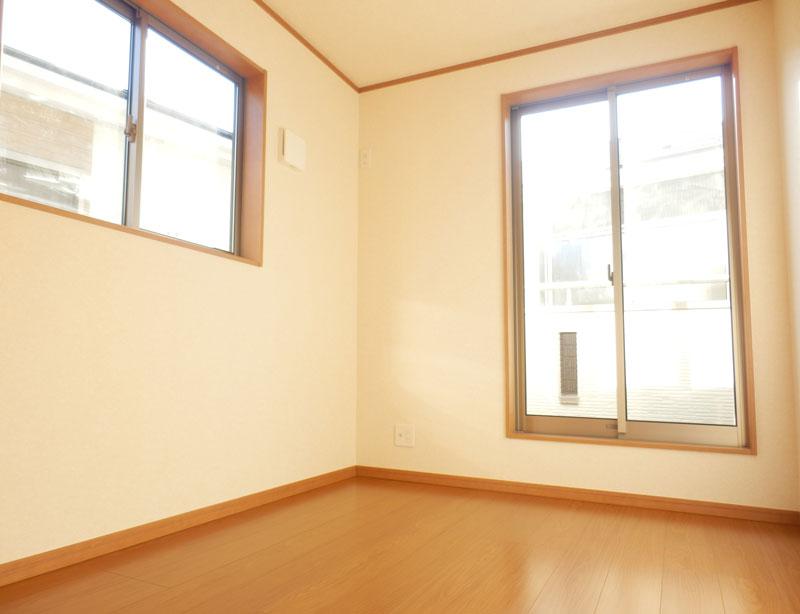 Non-living room. Building 2 Western style room