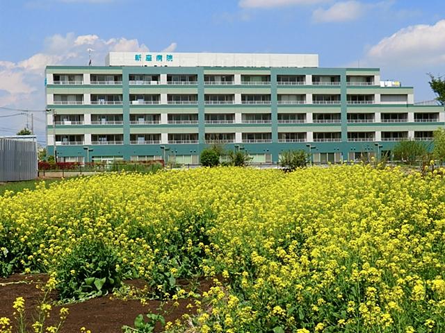 Hospital. Niiza 700m to the hospital