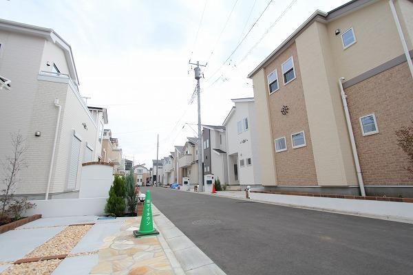 Sale already cityscape photo. Sale already the city average