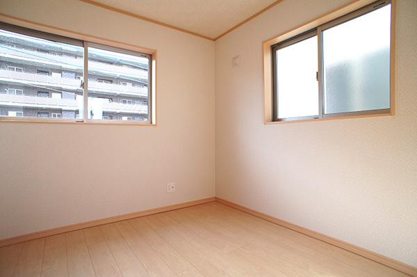 Non-living room. Building 2