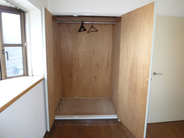 Receipt. Is another room of the same type