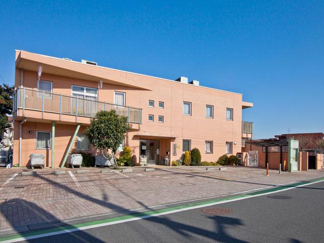 kindergarten ・ Nursery. 160m to Sakae nursery