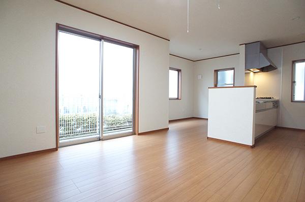 Living. South-facing living room gather natural and your family Indoor (12 May 2013) Shooting 15 Building