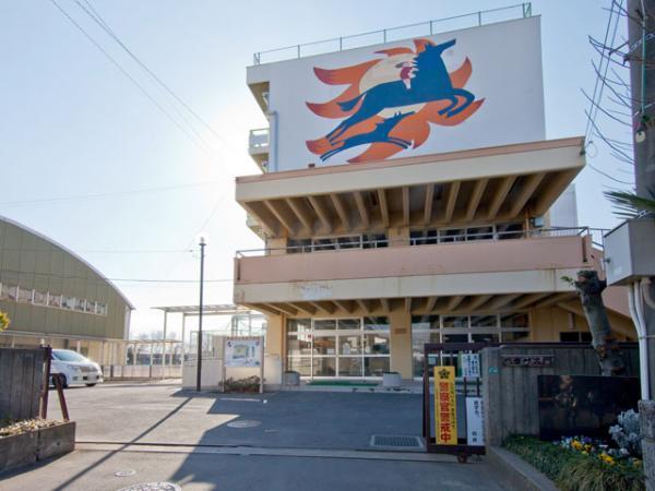 Primary school. Ikeda 300m up to elementary school (4-minute walk)
