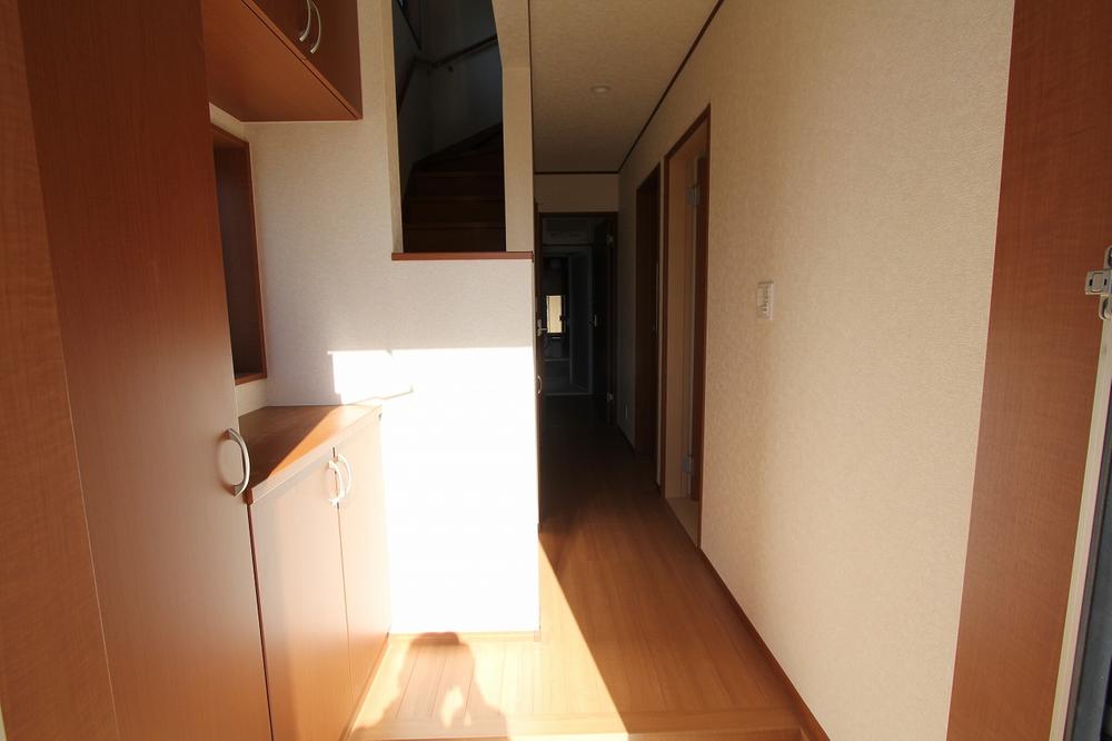 Entrance. Building 3 (October 11, 2013) Shooting