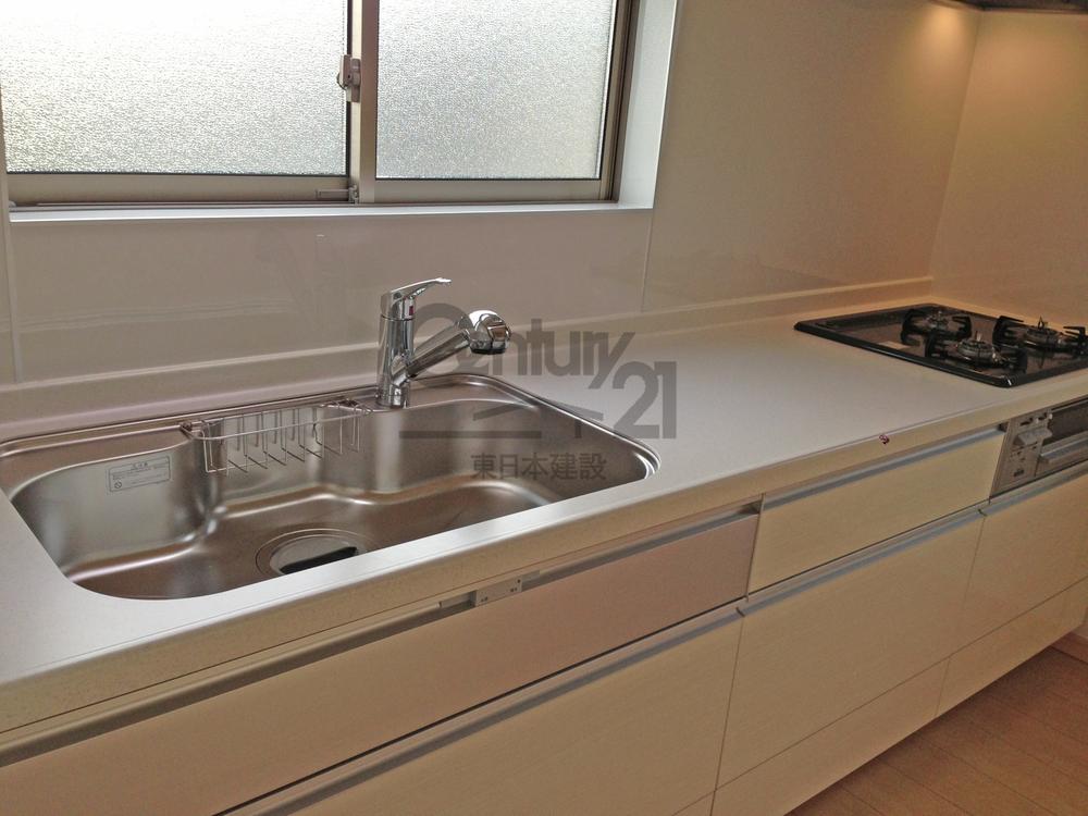 Kitchen. Local (11 May 2013) Shooting