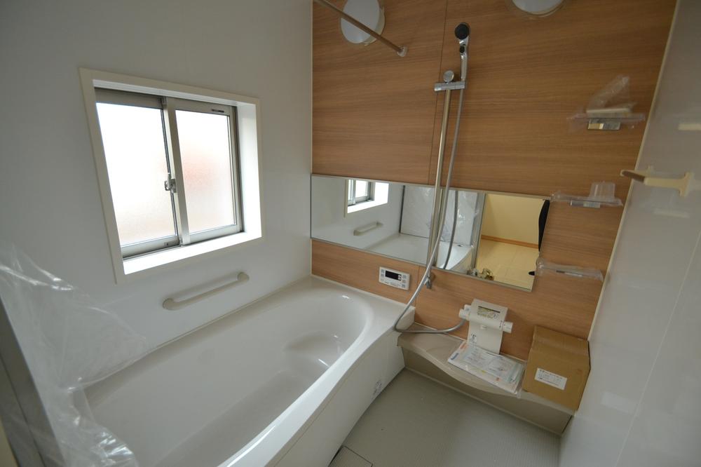 Bathroom. Indoor (10 May 2013) Shooting