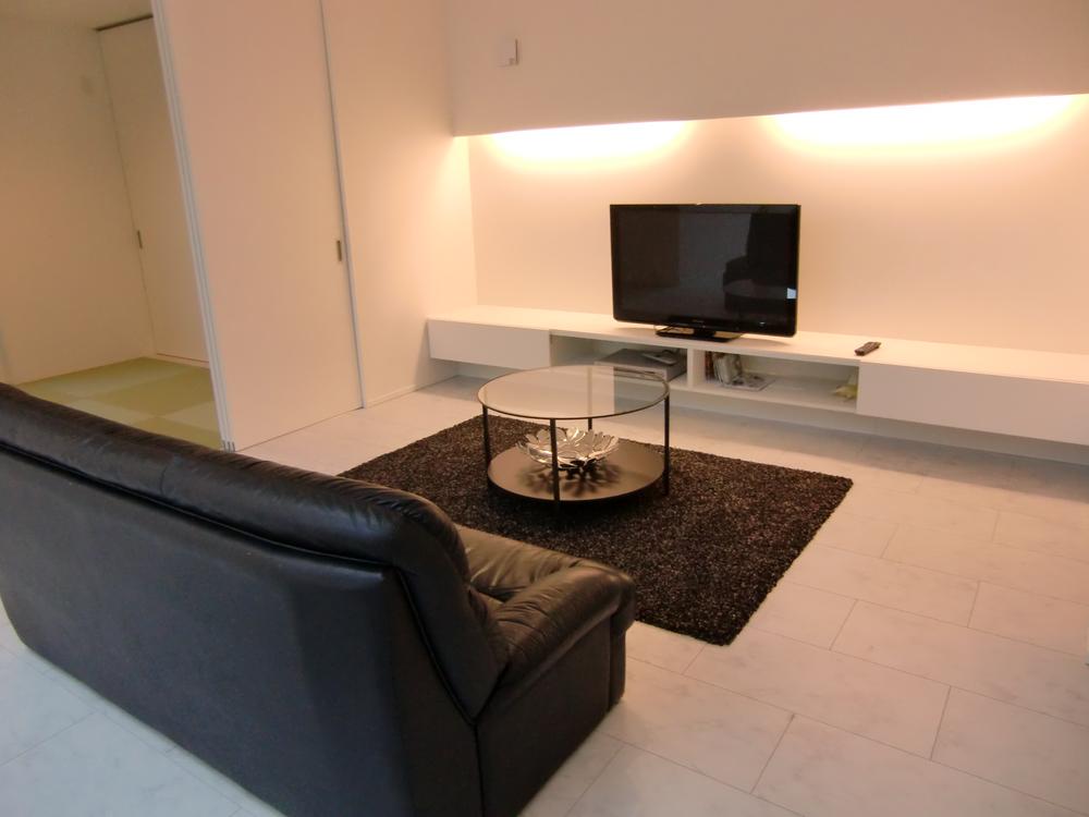 Living. 17.5 Pledge of spacious living