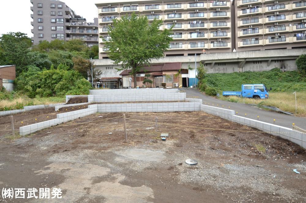 Local appearance photo. Local (10 May 2013) Shooting