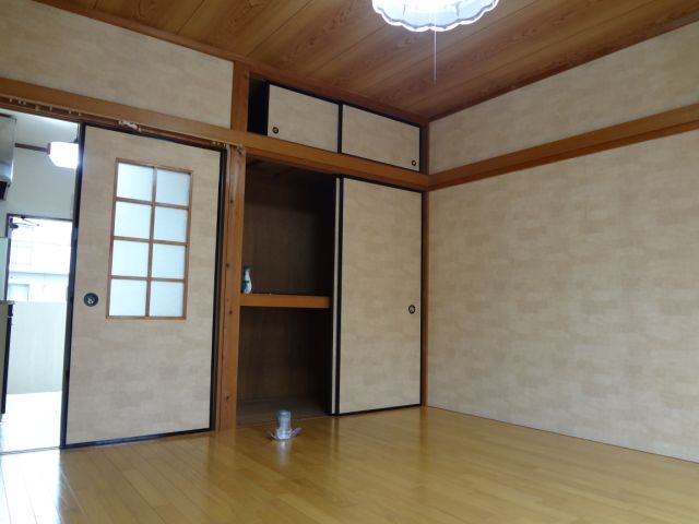 Living and room. Stylish wallpaper