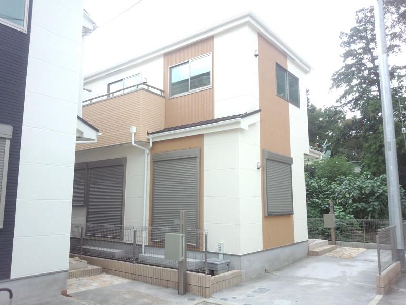 Local appearance photo. Local (10 May 2013) Shooting