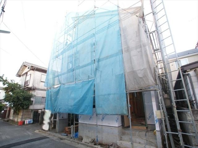 Local photos, including front road. It is convenient to commute in 3 Station use