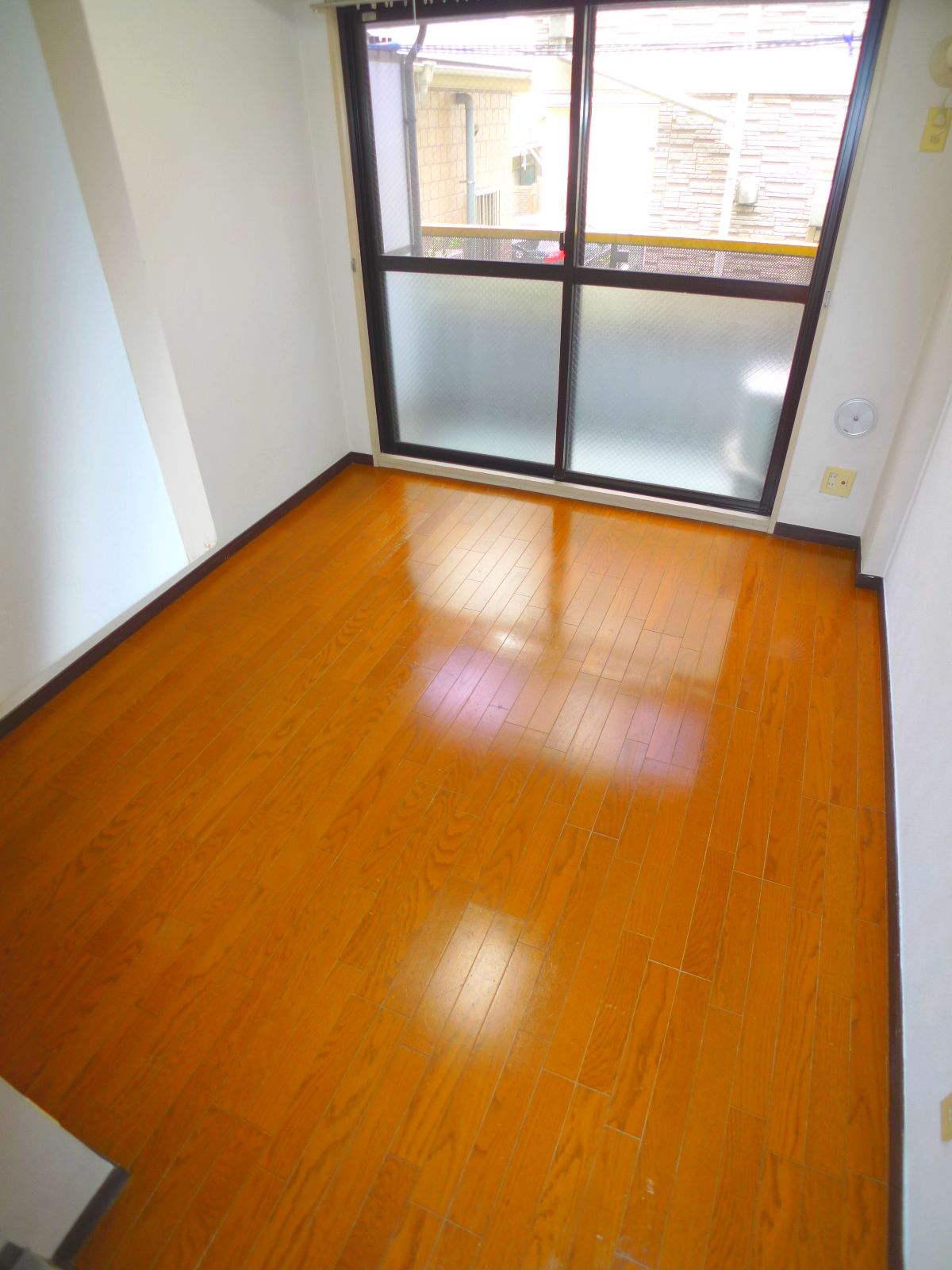 Living and room. Flooring