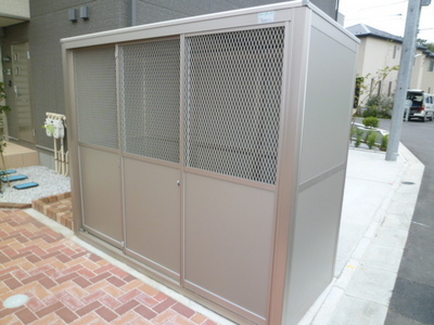 Other. 5m to waste storage (Other)