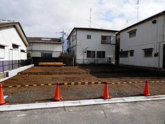 Local appearance photo. Local (10 May 2013) Shooting