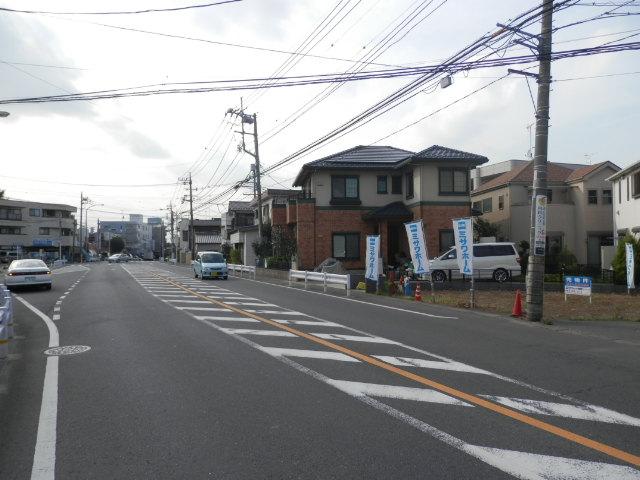 Local photos, including front road. Local (July 2013) Shooting