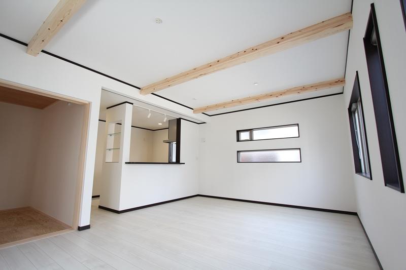 Same specifications photos (living). Same specification and construction photos living