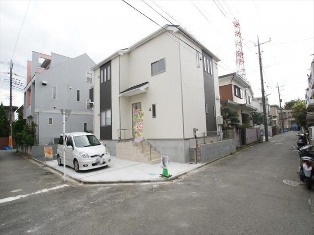 Local appearance photo. Site area Spacious 130 square meters or more