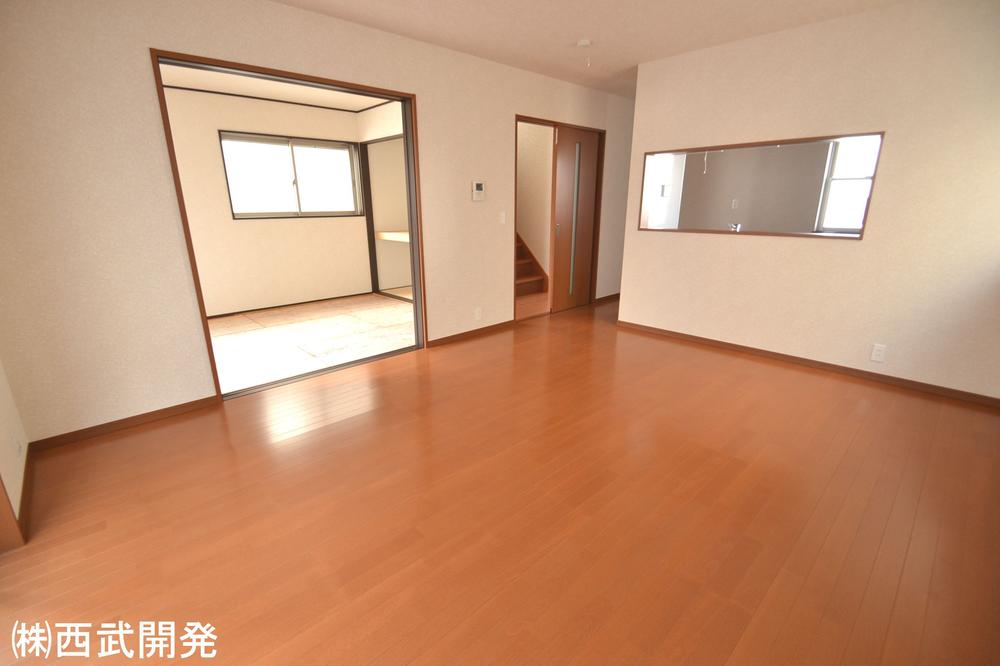 Living. Indoor (11 May 2013) Shooting