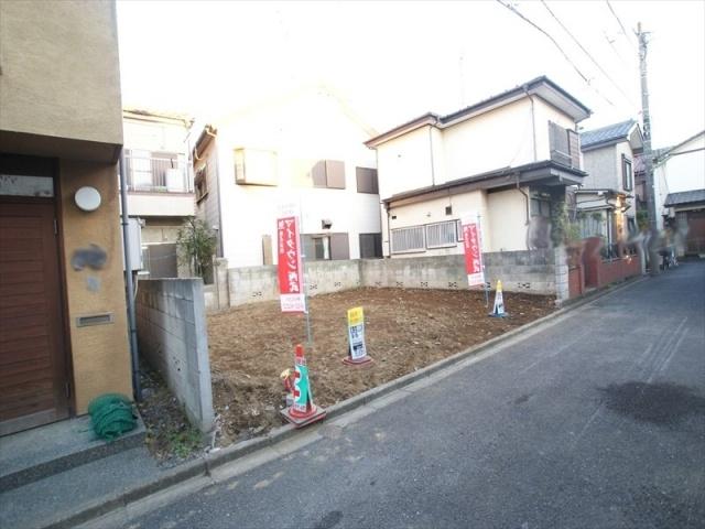 Local appearance photo. Supermarket, Convenience store about near, Green is rich in a quiet residential area