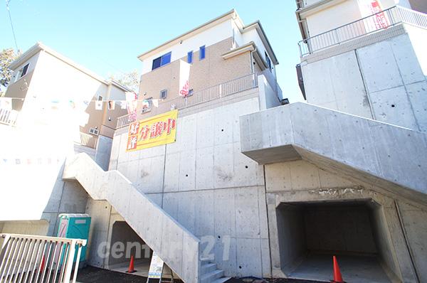 Local appearance photo. Local (11 May 2013) Shooting 10 Building