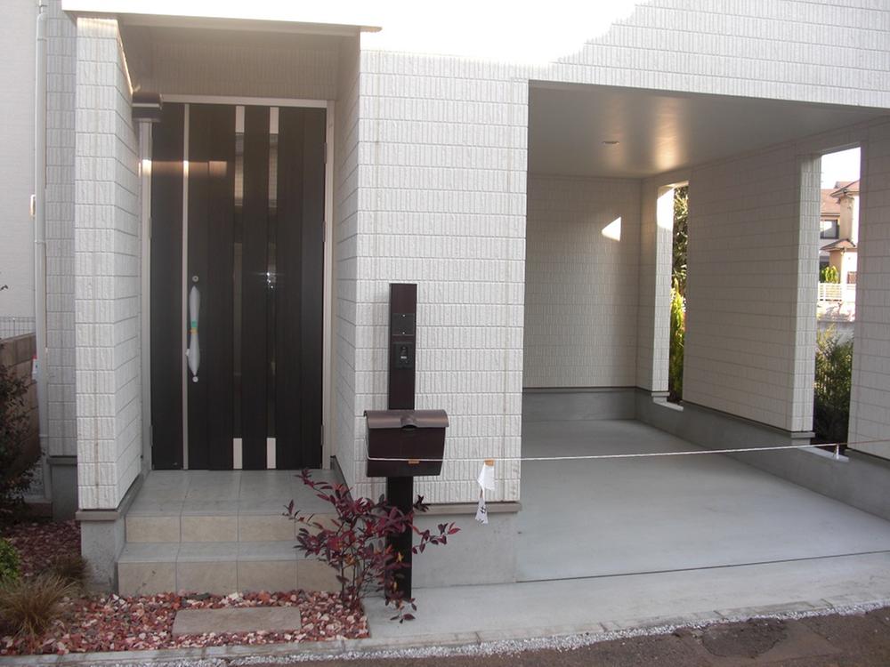 Parking lot. Local (11 May 2013) Shooting