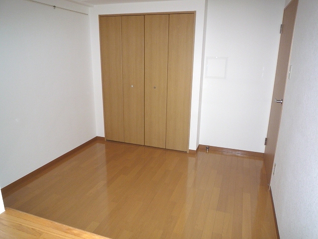 Other room space. Western style room