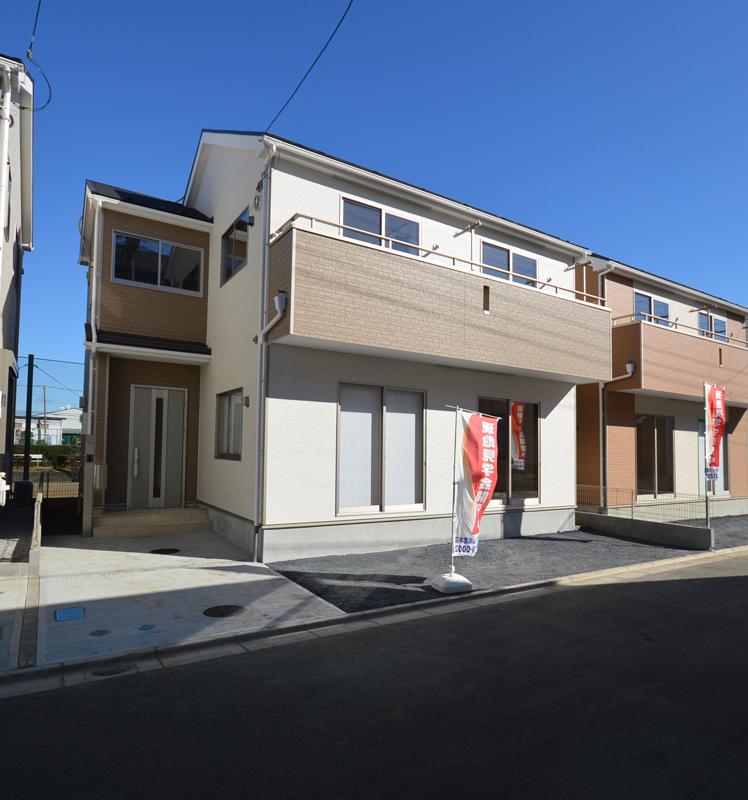 Local appearance photo. 8 Building Exterior Photos