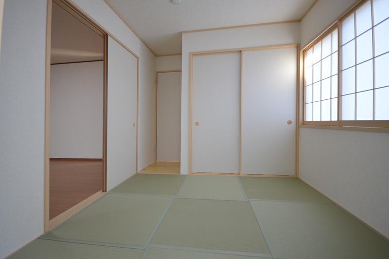 Non-living room. 16 Building Japanese-style room