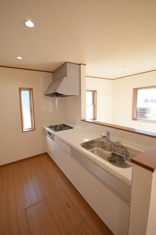 Kitchen. 15 Building kitchen