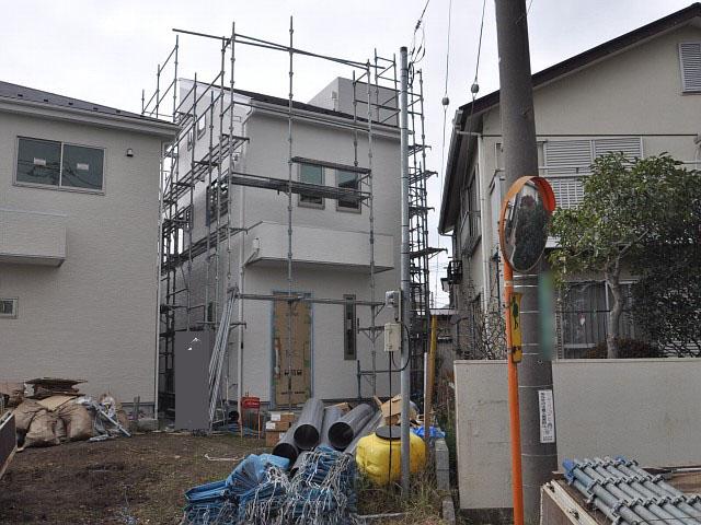Local appearance photo. A Building Under construction