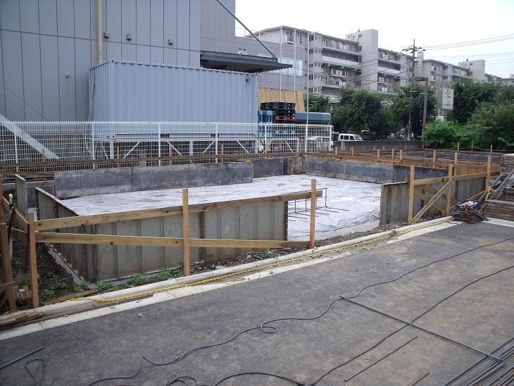 Local appearance photo. Local (August 2013) Shooting 13 Building