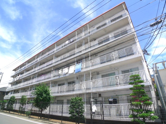 Building appearance. appearance