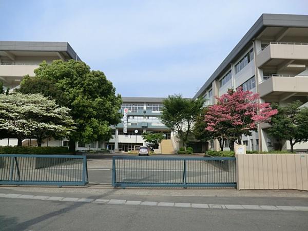 Local appearance photo. Sixth junior high school