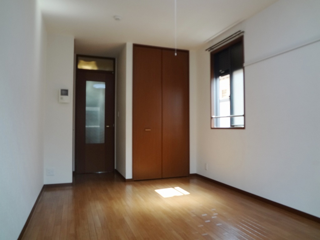 Living and room. 2F reference photograph