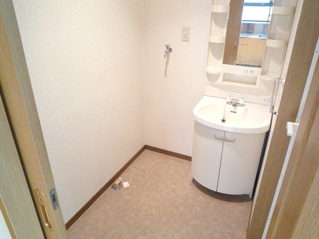 Other. Independent wash laundry yard