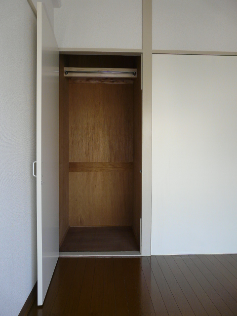 Receipt. Right Western-style Receipt