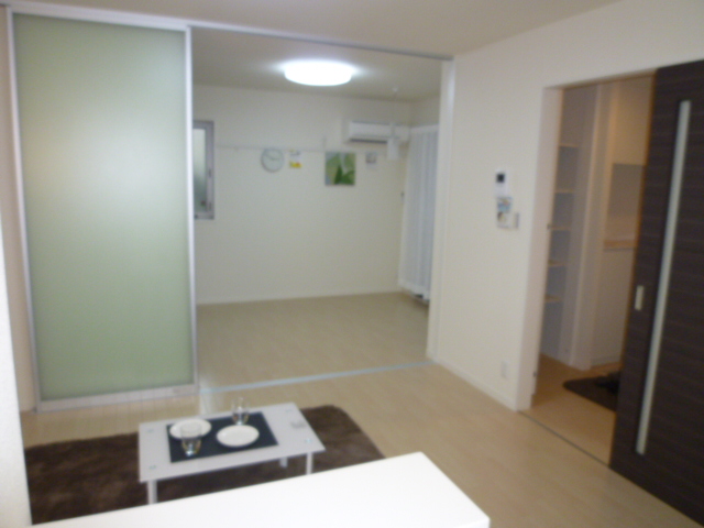 Living and room. Photos of the model room is