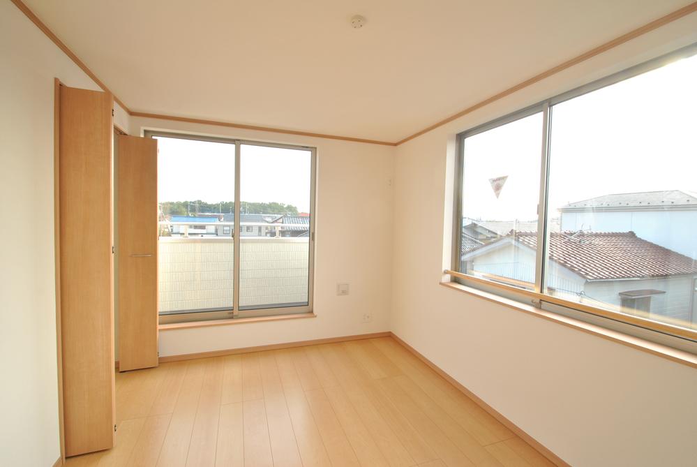 Non-living room. Indoor (11 May 2013) Shooting