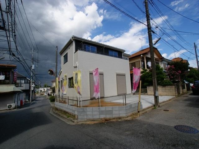 Local appearance photo. Friendly calm living environment in child-rearing